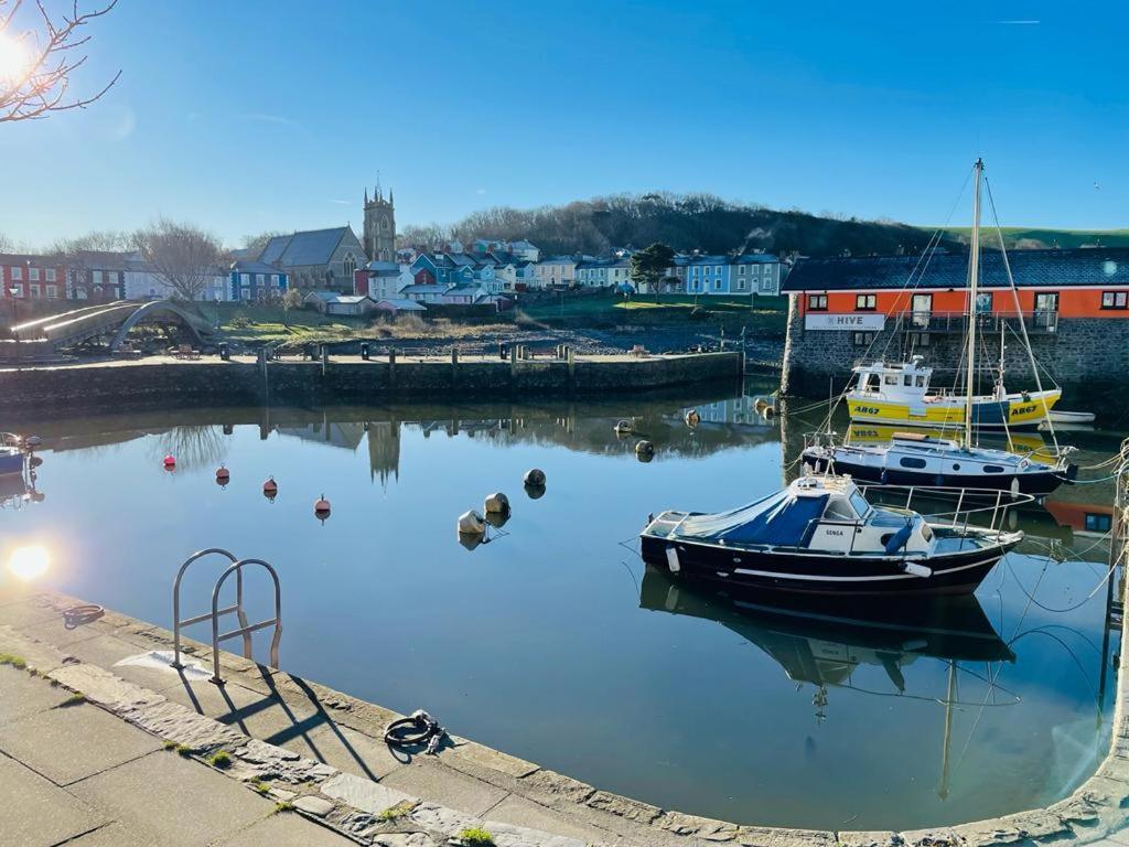Arosfa Harbourside Guesthouse Aberaeron Bagian luar foto